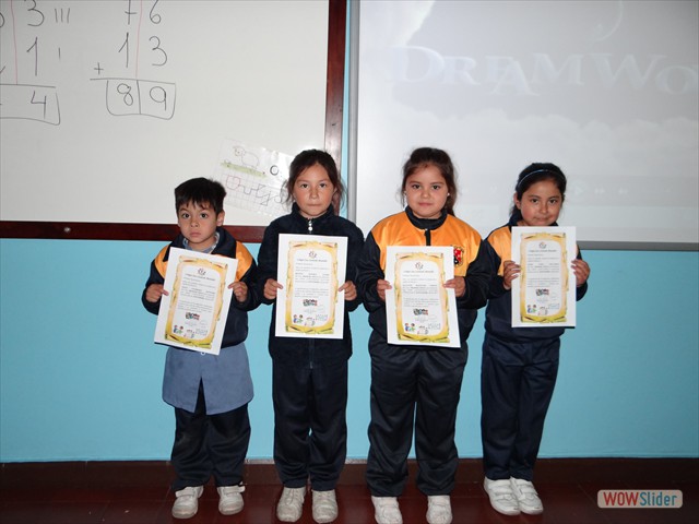 PRIMERO - Diego Contreras, Renata Riveros, Agustina Riquelme y Kiara López